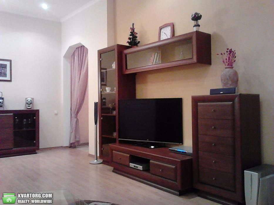 Rent out 2-room apartment. Киев,  Крещатик — photo 5
