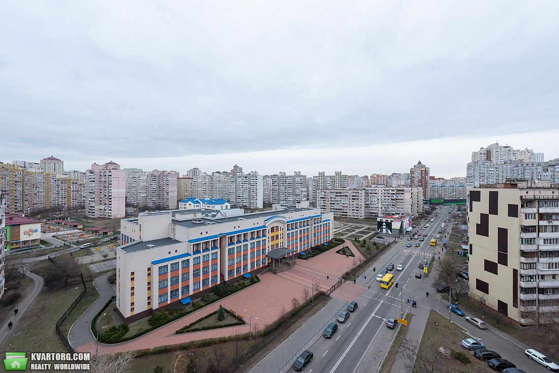 Rent out 2-room apartment. Киев,  Срибнокильская — photo 10