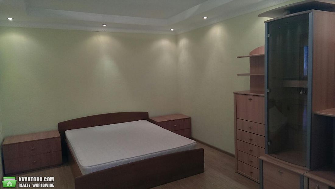 Rent out 3-room apartment. Киев, Иорданская — photo 4