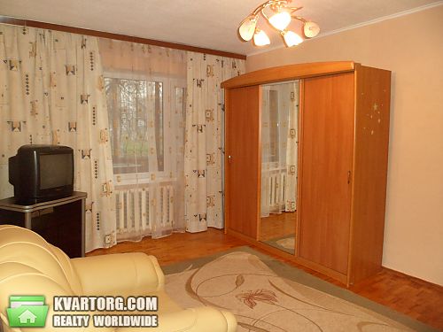 Rent out 2-room apartment. Киев, Правды пр — photo 2