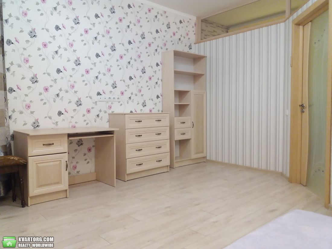 Rent out 2-room apartment. Киев,  Вильямса — photo 7