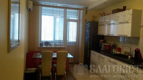 Sell 2-room apartment. Киев, Днепровская наб. — photo 5