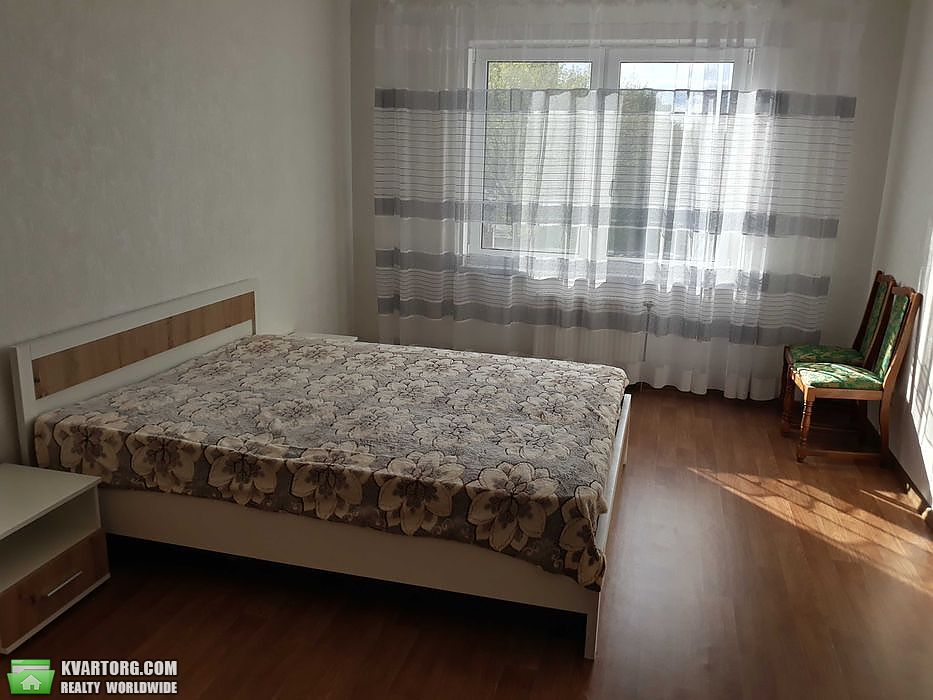 Rent out 2-room apartment. Киев,  Моторный пер — photo 4