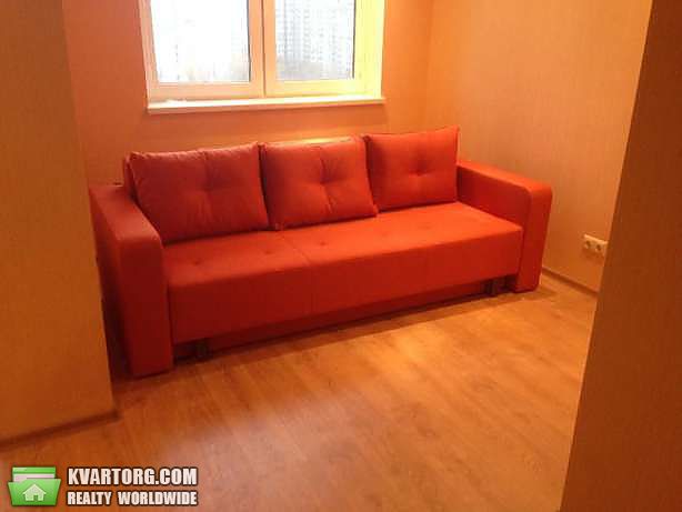 Rent out 2-room apartment. Киев,  Рижская — photo 2