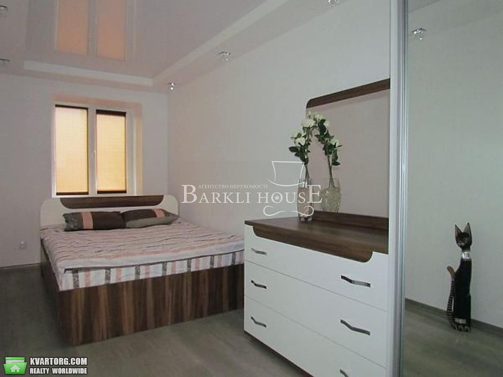 Rent out 2-room apartment. Киев,  Госпитальная — photo 5