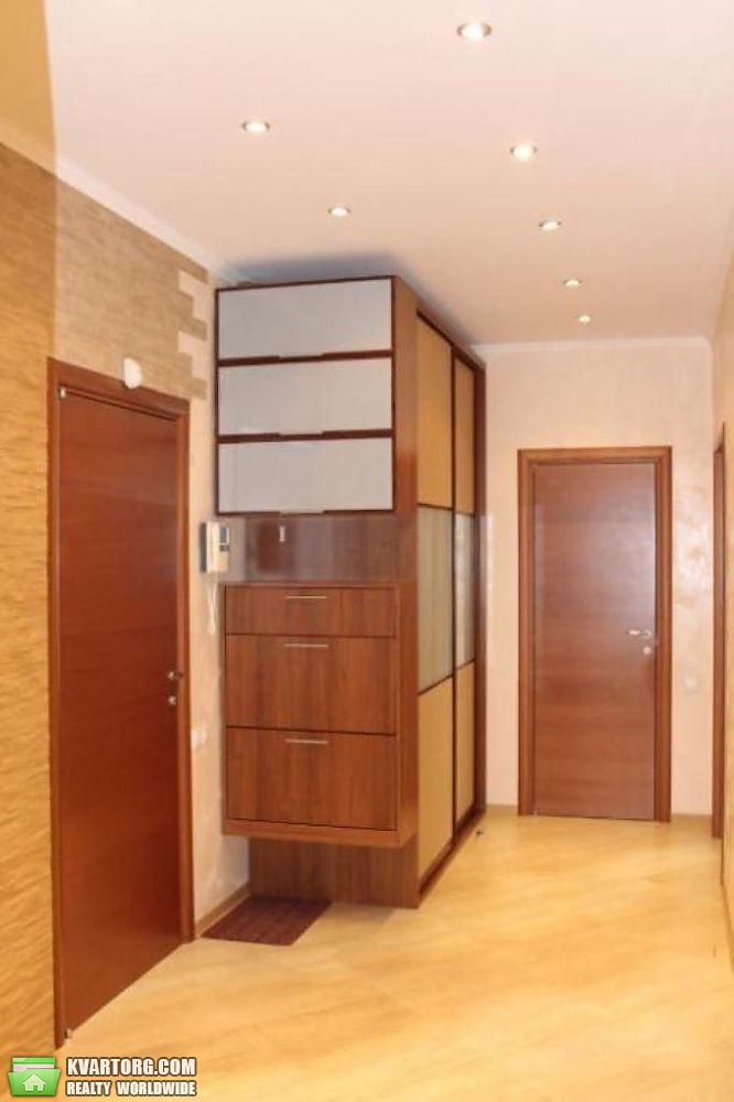 Rent out 2-room apartment. Киев,  Дмитриевская — photo 7