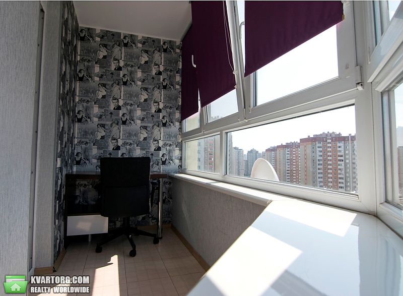 Rent out 2-room apartment. Киев,  Урловская — photo 5