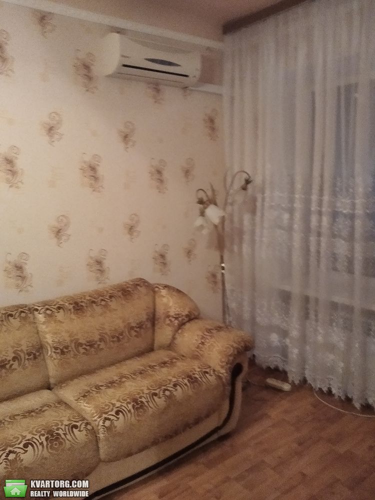 Rent out 2-room apartment. Киев,  Грекова — photo 5