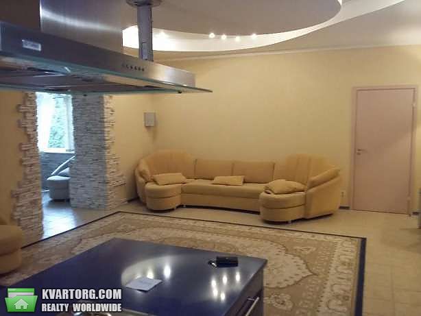 Rent out 2-room apartment. Киев,  Дубинина — photo 3
