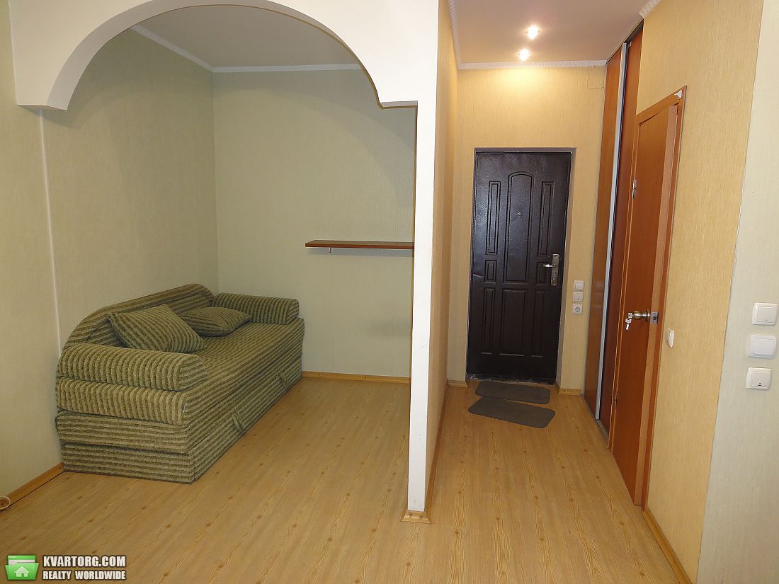 Rent out 1-room apartment. Одесса, Сергея Ядова — photo 4