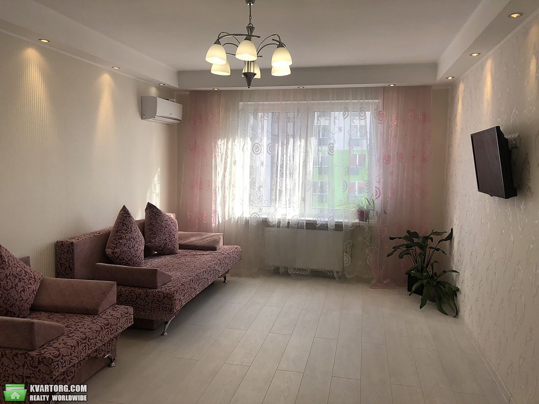 Rent out 1-room apartment. Киев,  Закревского — photo 1