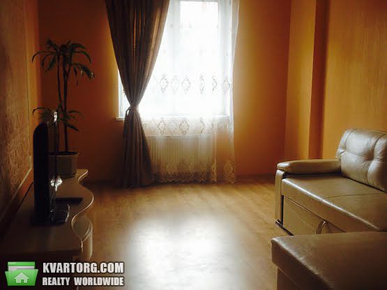 Rent out 2-room apartment. Киев,  Полтавская — photo 1