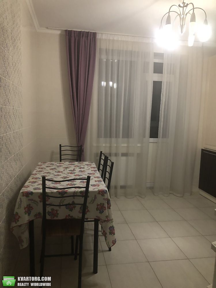 Rent out 2-room apartment. Киев, Боголюбова — photo 5