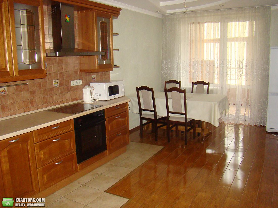 Rent out 3-room apartment. Киев,  Ирпенская — photo 4