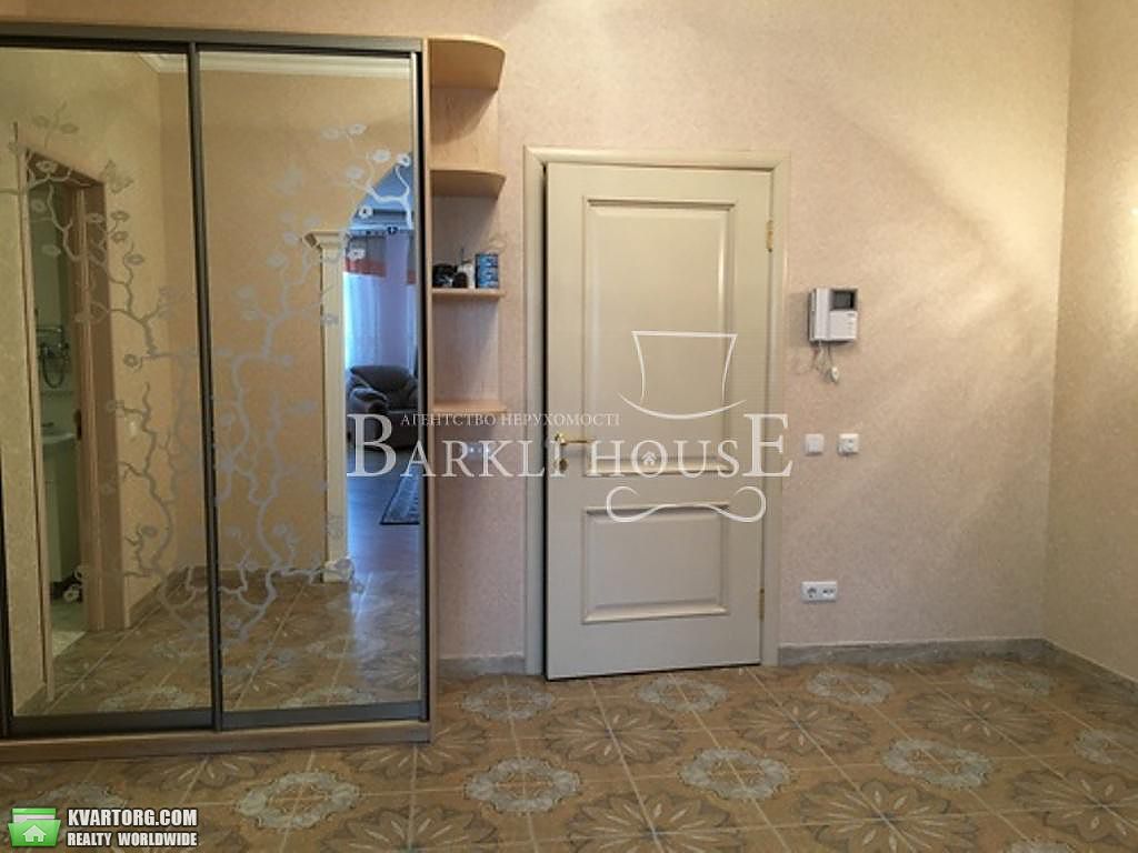 Rent out 3-room apartment. Киев,  Мельникова — photo 9