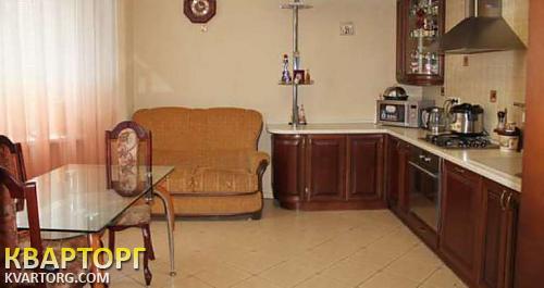 Rent out house. Киев, Богатырская — photo 1