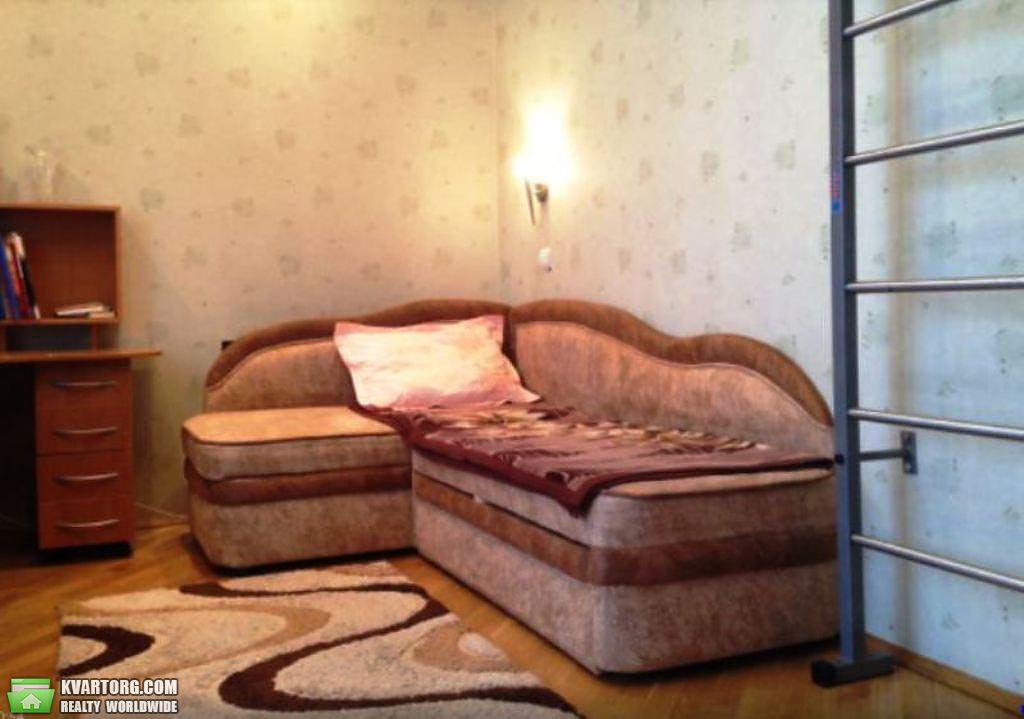 Rent out 3-room apartment. Киев,  Мельникова — photo 4