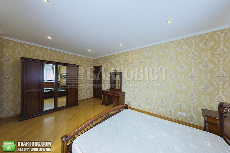 Rent out 3-room apartment. Киев,  Тургеневская — photo 10