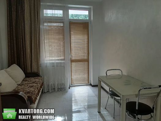Rent out 1-room apartment. Львов,  Стуса — photo 4