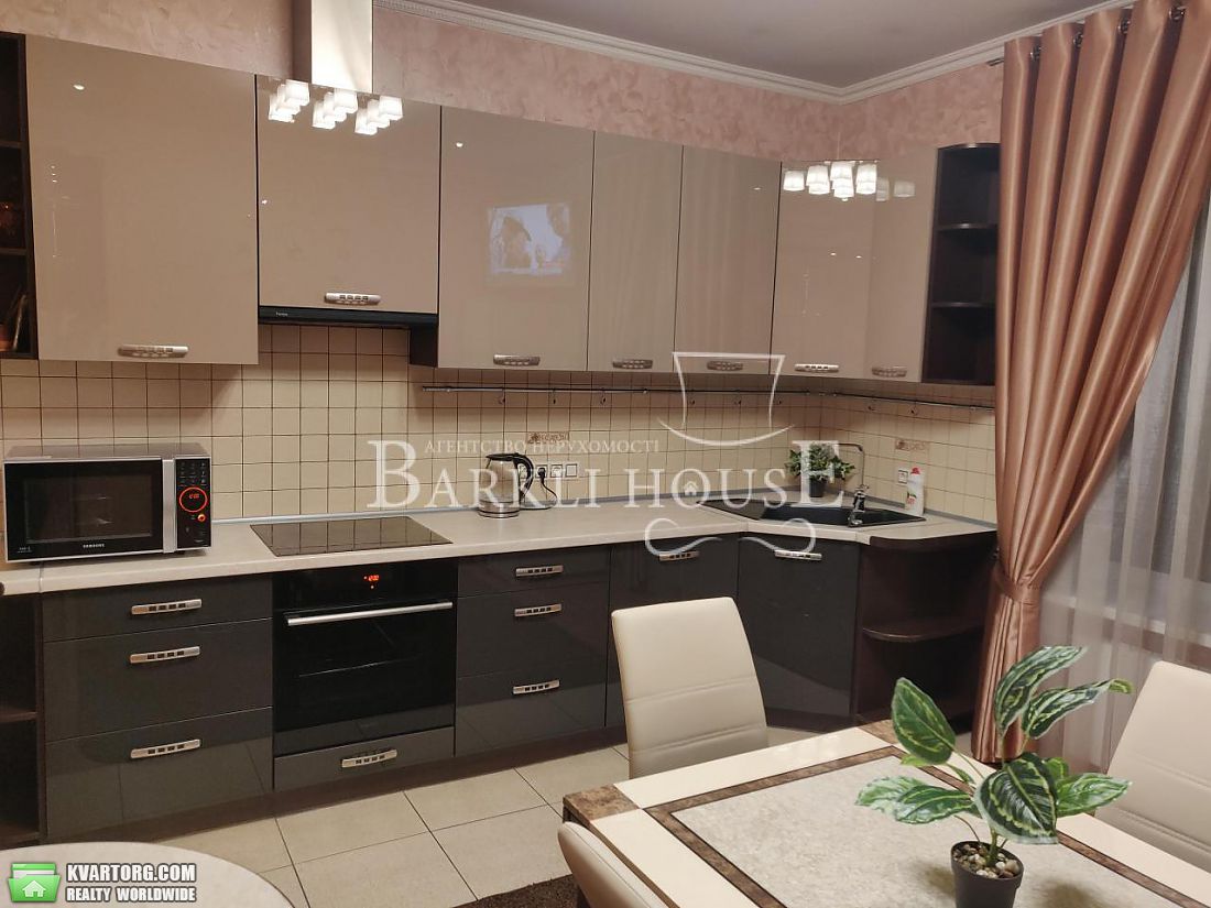Rent out 3-room apartment. Киев,  Дмитриевская — photo 3