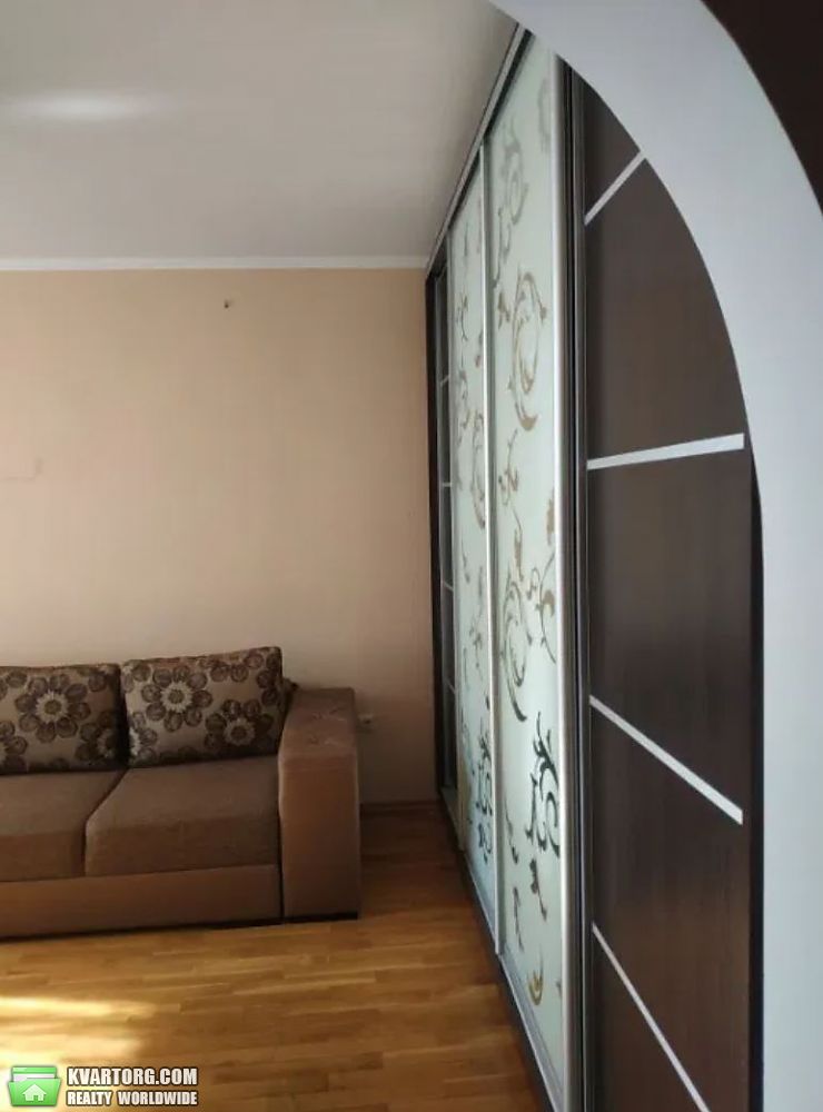 Rent out 1-room apartment. Киев,  Львовская — photo 3