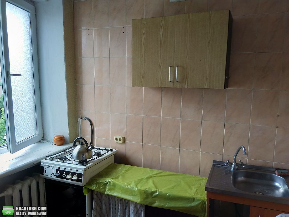 Rent out 1-room apartment. Киев,  Строителей — photo 6