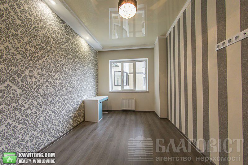 Sell 2-room apartment. Киев,  Драгомирова — photo 2