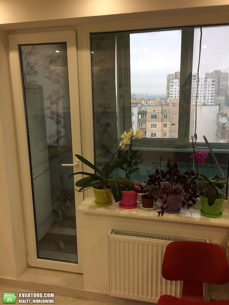 Sell 2-room apartment. Киев,  Бажана — photo 4