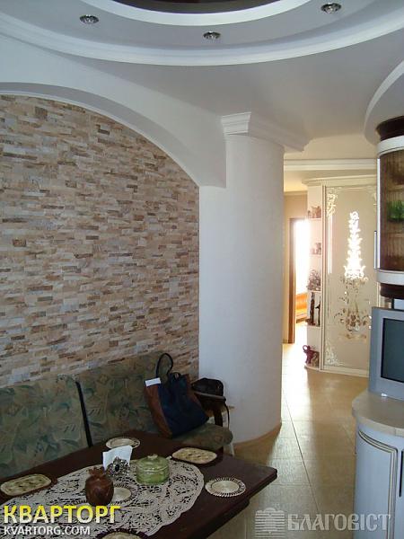 Sell 2-room apartment. Киев,  40-летия Октября просп — photo 7