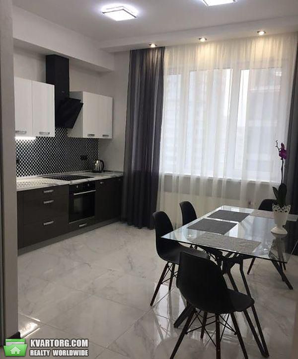 Rent out 2-room apartment. Киев,  Днепровская наб — photo 3