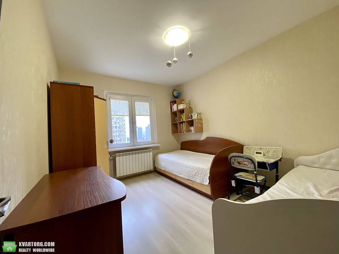 Sell 3-room apartment. Киев,  Урловская — photo 3