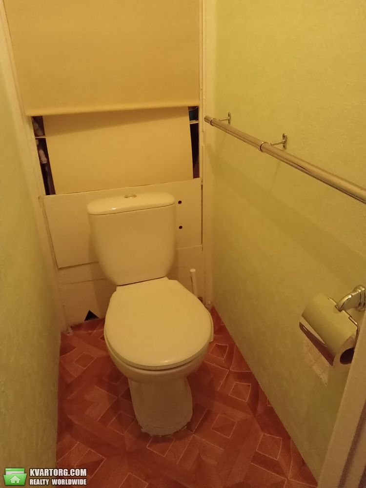 Rent out 2-room apartment. Киев,  Бучмы — photo 10