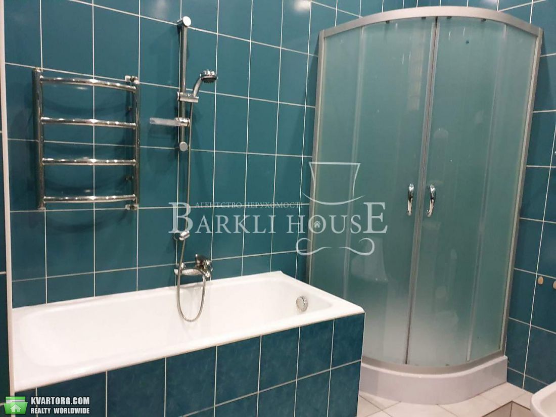 Rent out 4-room apartment. Киев,  Десятинная — photo 10