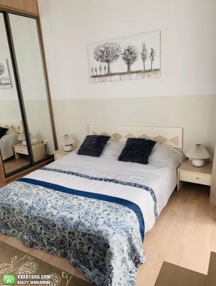 Rent out 2-room apartment. Киев,  Лютеранская — photo 4