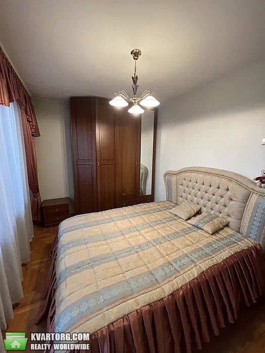 Sell 4-room apartment. Киев,  Победы пр — photo 1