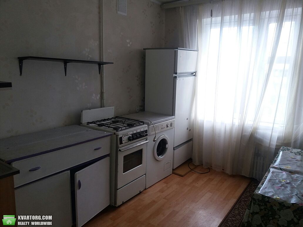 Rent out 3-room apartment. Днепропетровск, Щербины — photo 1