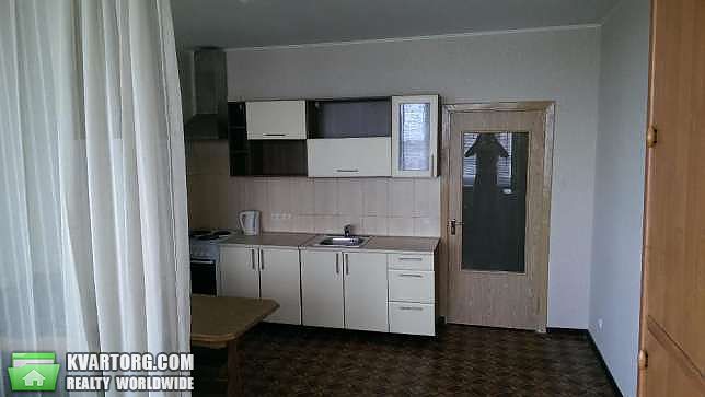 Rent out 2-room apartment. Киев,  Харьковское шоссе — photo 4