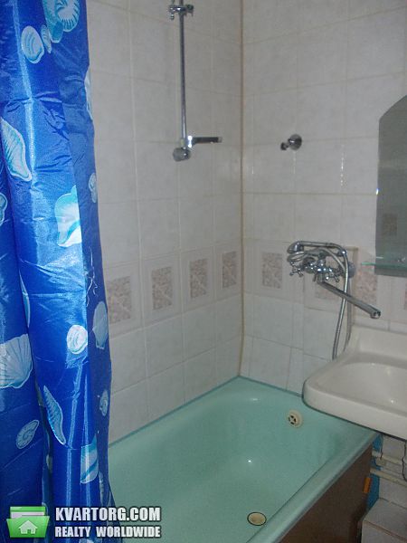 Rent out 3-room apartment. Киев,  Ромена Роллана бул — photo 1