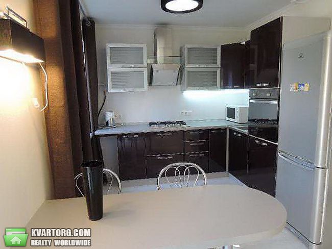 Rent out 2-room apartment. Киев,  Кутузова пер — photo 1