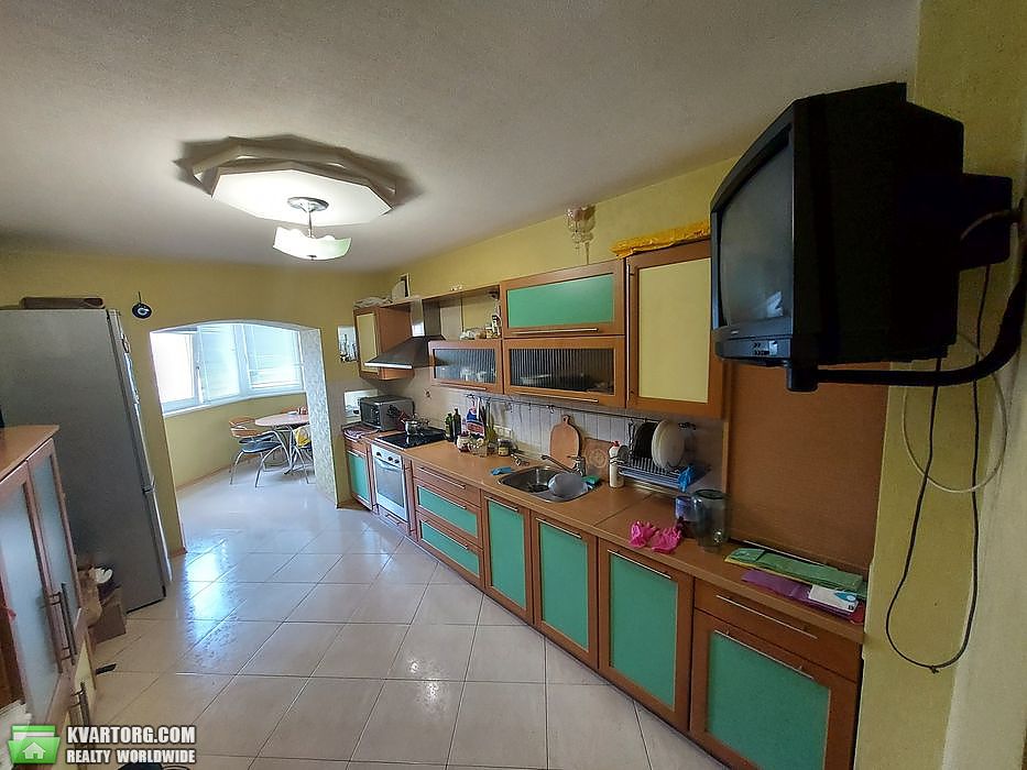 Sell 3-room apartment. Киев,  Урловская — photo 1