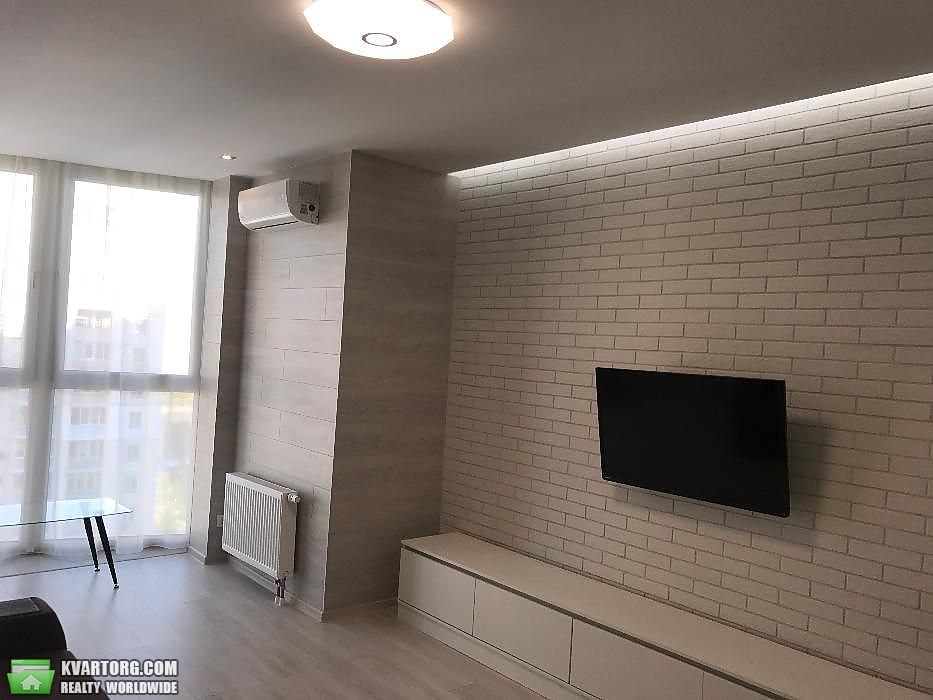 Sell 1-room apartment. Киев,  Драгоманова — photo 1