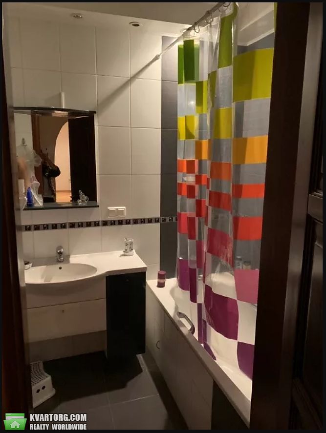 Rent out 3-room apartment. Киев,  Вишняковская — photo 10