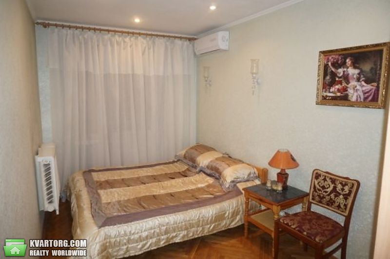 Sell 3-room apartment. Киев,  Щорса — photo 5