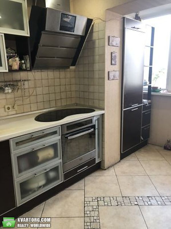Sell 4-room apartment. Киев,  Милославская — photo 1