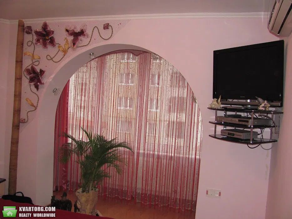 Rent out 3-room apartment. Львов, Скрипника — photo 4