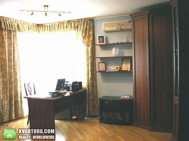 Rent out 3-room apartment. Киев,  Героев Сталинграда пр — photo 4