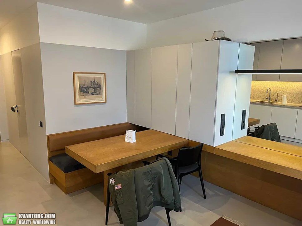 Rent out 1-room apartment. Киев,  Предславинская — photo 4