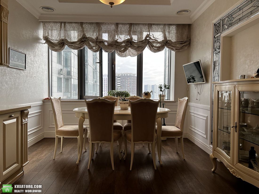 Rent out 2-room apartment. Киев,  Днепровская наб — photo 6