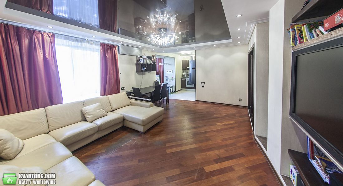 Sell 3-room apartment. Киев,  Волынская — photo 1