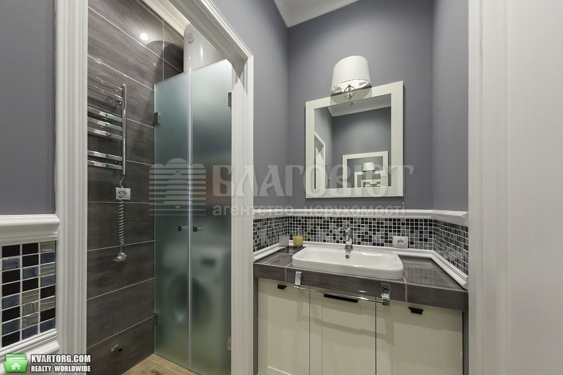 Rent out 3-room apartment. Киев,  Драгомирова — photo 10